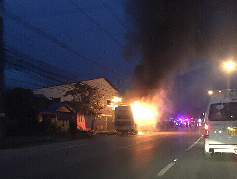 客車(chē)自動(dòng)破窗裝置,遙控自動(dòng)破玻器,破窗器,南冠破玻器 客車(chē)自動(dòng)破窗裝置,遙控自動(dòng)破玻器,破窗器,南冠破玻器